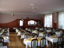 LázeÅský léÄebný dům LuhaÄovice Praha - Restaurace LázeÅský léÄebný dům LuhaÄovice Praha - Restaurace