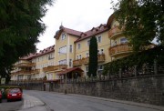 Lazensky-lecebny-dum-Luhacovice-Praha-exterier-18.jpg