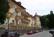 Lazensky-lecebny-dum-Luhacovice-Praha-exterier-3.jpg